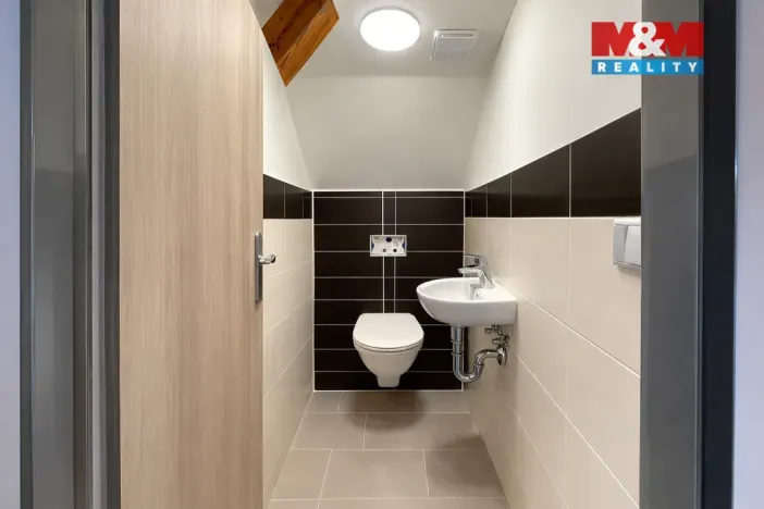 Pronájem bytu 2+kk, Větřní, U Lípy, 60 m2