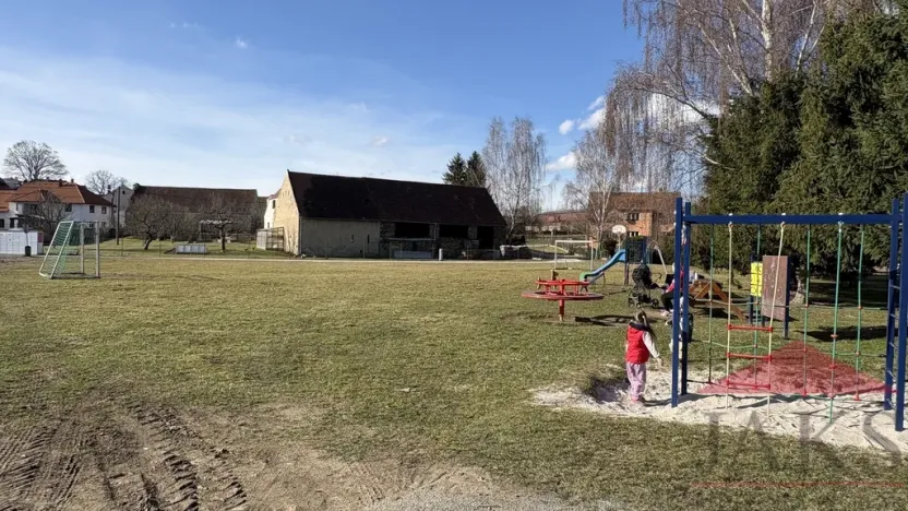 Prodej bytu 2+1, Hrádek, 58 m2