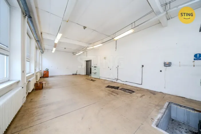 Pronájem komerční nemovitosti, Paskov, Rudé armády, 556 m2