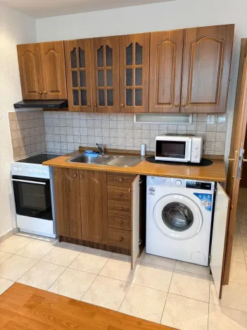 Pronájem bytu 2+kk, Cheb, Lesní, 36 m2
