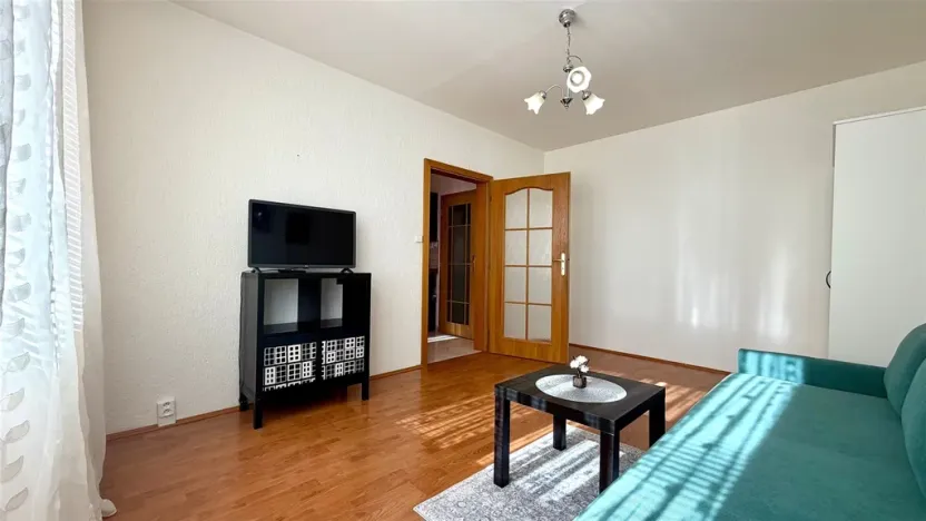 Pronájem bytu 2+kk, Cheb, Lesní, 36 m2