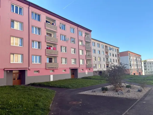 Pronájem bytu 2+kk, Cheb, Lesní, 36 m2