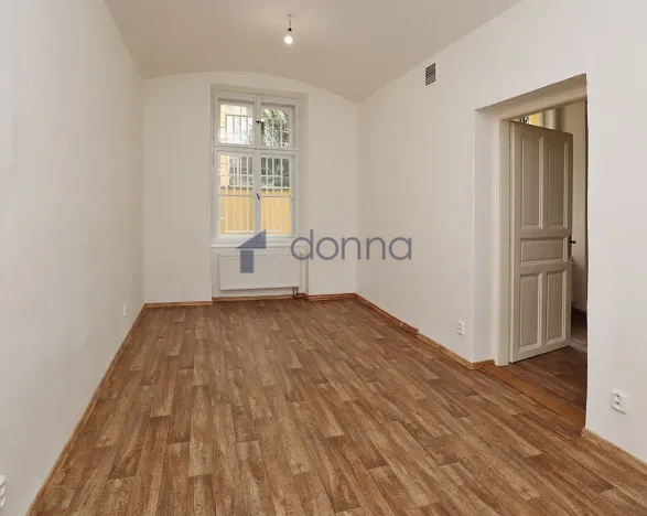 Pronájem obchodního prostoru, Praha, Plaská, 86 m2