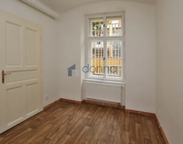 Pronájem obchodního prostoru, Praha, Plaská, 86 m2