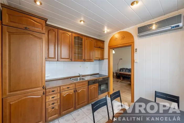 Prodej bytu 3+1, Praha - Hlubočepy, Voskovcova, 77 m2