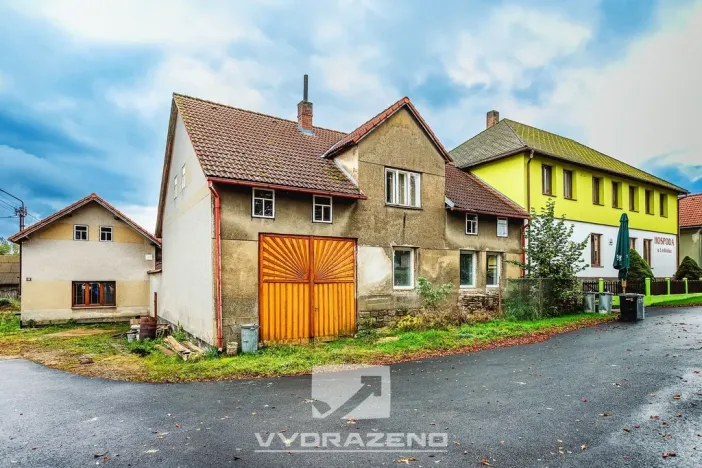 Prodej rodinného domu, Černov, 242 m2