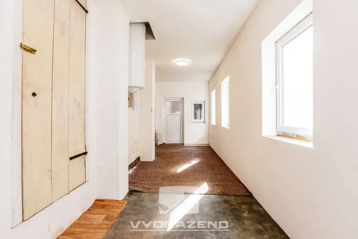 Prodej bytu 4+kk, Černov, 95 m2