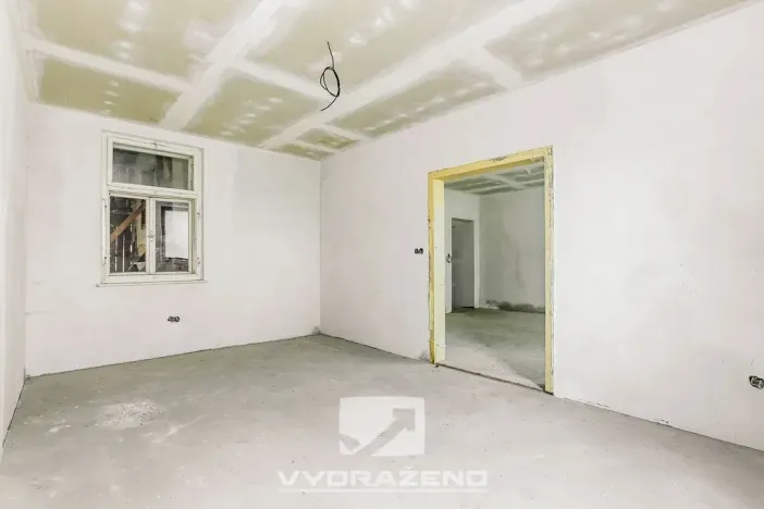 Prodej bytu 4+kk, Černov, 95 m2