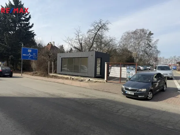 Pronájem obchodního prostoru, Pelhřimov, Krasíkovická, 20 m2