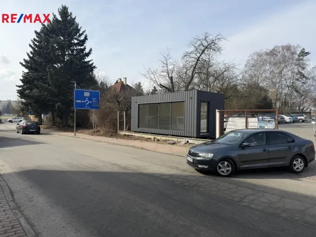 Pronájem obchodního prostoru, Pelhřimov, Krasíkovická, 20 m2