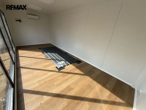 Pronájem obchodního prostoru, Pelhřimov, Krasíkovická, 20 m2