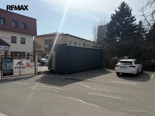 Pronájem obchodního prostoru, Pelhřimov, Krasíkovická, 20 m2