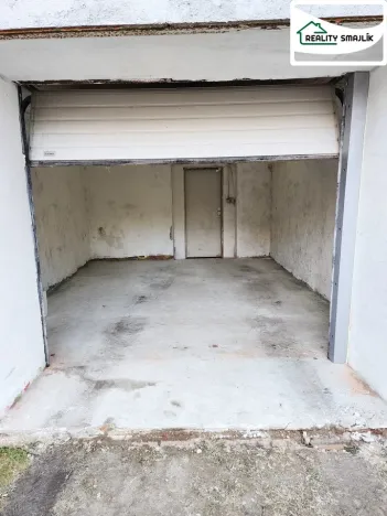 Pronájem garáže, Cheb, Svobody, 18 m2