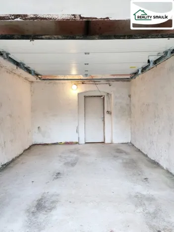 Pronájem garáže, Cheb, Svobody, 18 m2