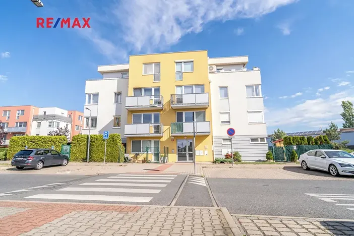 Pronájem bytu 3+kk, Jesenice, V Roháči I., 62 m2