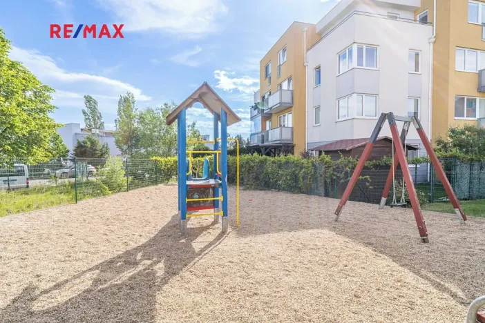 Pronájem bytu 3+kk, Jesenice, V Roháči I., 62 m2