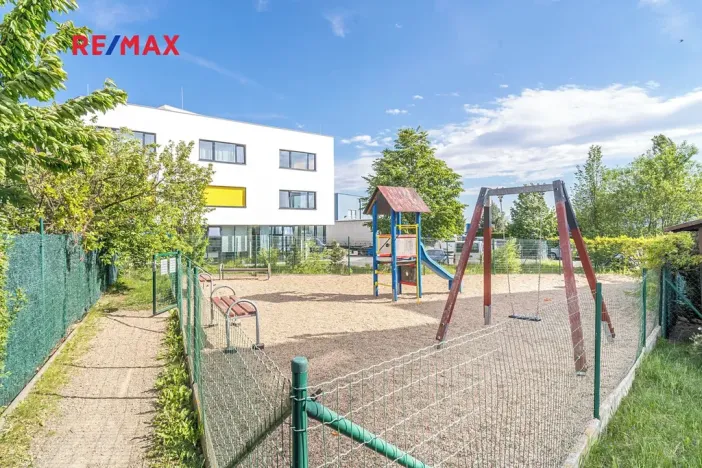 Pronájem bytu 3+kk, Jesenice, V Roháči I., 62 m2