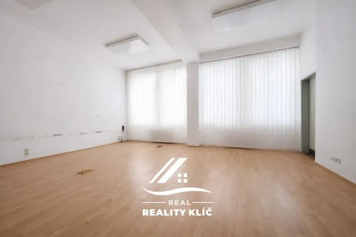 Prodej bytu 6+kk a větší, Kopřivnice, Obránců míru, 1407 m2