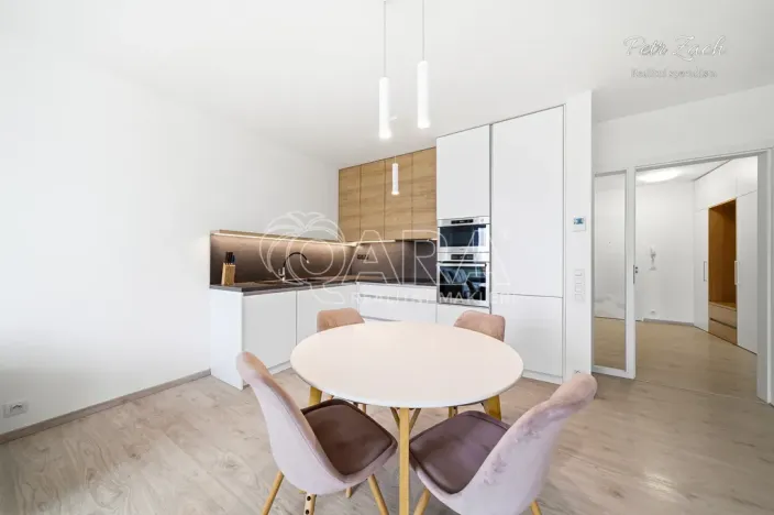 Pronájem bytu 2+kk, Olomouc - Nová Ulice, Hněvotínská, 70 m2