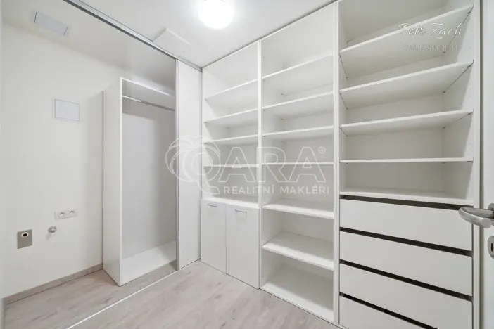 Pronájem bytu 2+kk, Olomouc - Nová Ulice, Hněvotínská, 70 m2