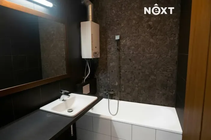 Pronájem bytu 1+kk, Praha - Kobylisy, Jelínkova, 35 m2