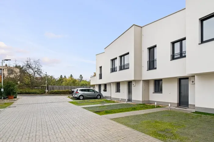 Prodej bytu 4+kk, Odolena Voda, Školní, 100 m2