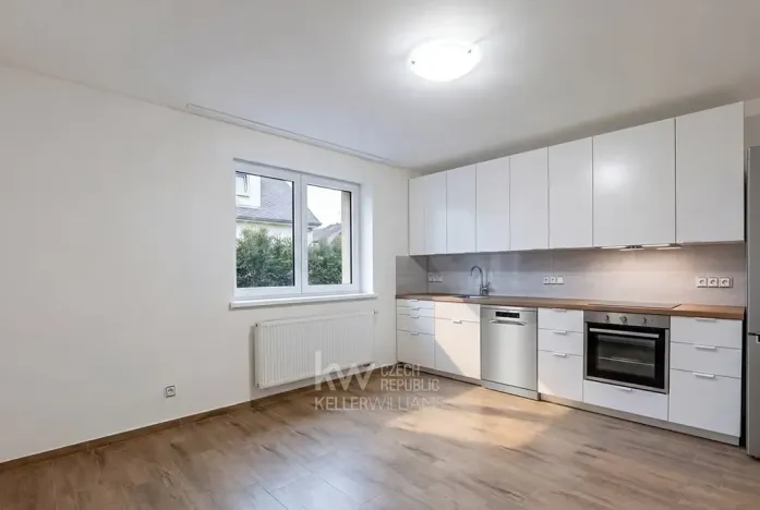 Pronájem bytu 2+kk, Praha - Chodov, Zakouřilova, 36 m2