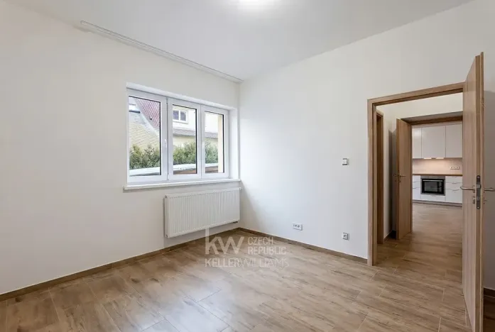 Pronájem bytu 2+kk, Praha - Chodov, Zakouřilova, 36 m2