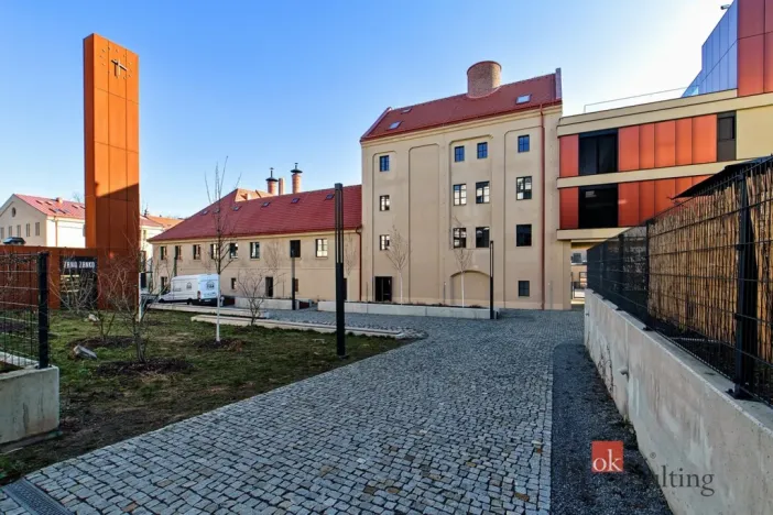 Pronájem bytu 1+kk, Praha - Nusle, Vrtbova, 36 m2