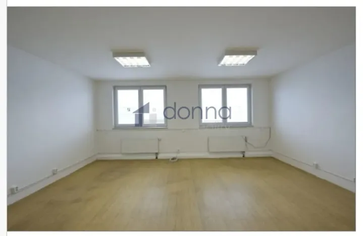 Pronájem kanceláře, Praha, Tiskařská, 206 m2