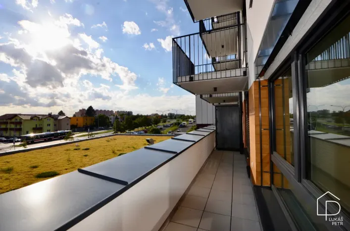 Pronájem bytu 2+kk, Praha - Libuš, Novodvorská, 48 m2