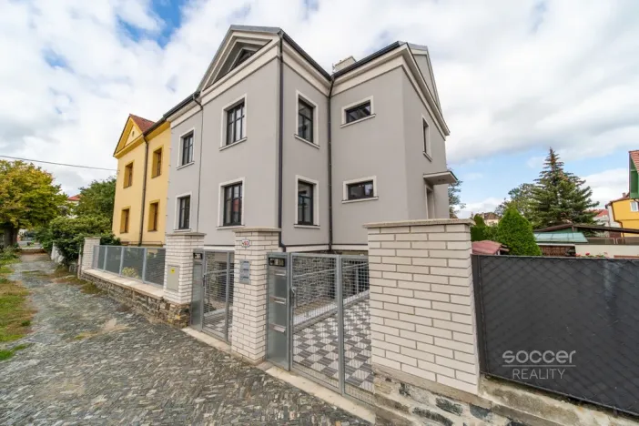 Pronájem bytu 2+kk, Kolín - Kolín II, V Zídkách, 99 m2