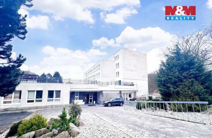 Pronájem bytu 1+kk, Meziboří, nám. 8. května, 26 m2