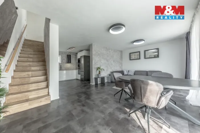 Prodej rodinného domu, Milovice - Mladá, Lipová, 99 m2