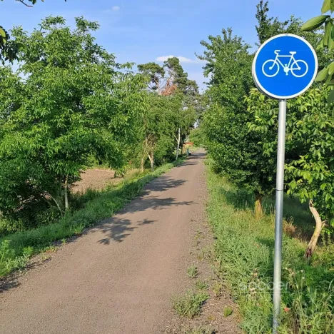 Pronájem chaty, Dobrovice - Úherce, 20 m2