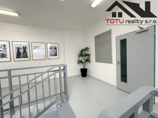 Pronájem kanceláře, Jaroměř, Jezbinská, 49 m2