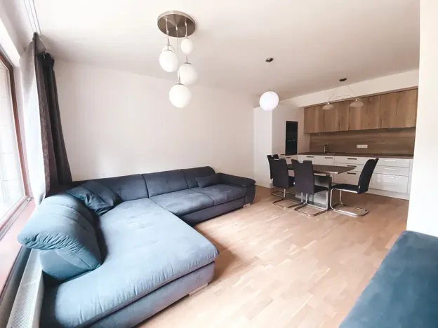 Pronájem bytu 2+kk, Praha - Smíchov, Mozartova, 52 m2