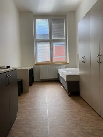 Pronájem bytu 1+kk, Praha - Smíchov, Křížová, 23 m2