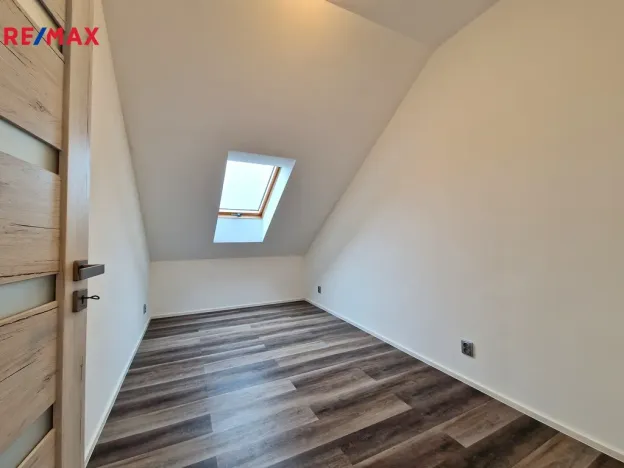 Pronájem bytu 2+1, Lochovice, 96 m2