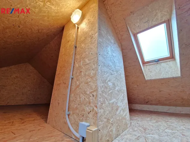 Pronájem bytu 2+1, Lochovice, 96 m2