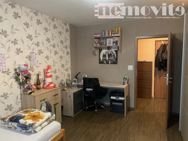 Pronájem bytu 2+kk, Hradec Králové, Brožíkova, 42 m2