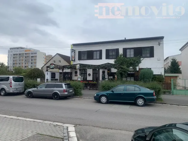 Pronájem bytu 2+kk, Hradec Králové, Brožíkova, 42 m2