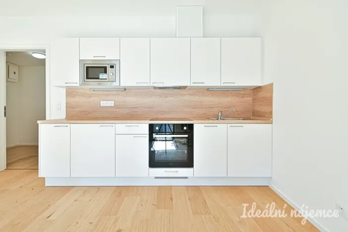 Pronájem bytu 1+kk, Brno - Zábrdovice, Bratislavská, 34 m2