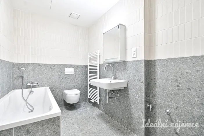 Pronájem bytu 1+kk, Brno - Zábrdovice, Bratislavská, 34 m2