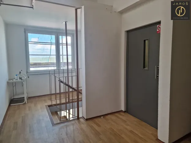 Prodej bytu 2+kk, Kladno, Vašíčkova, 42 m2