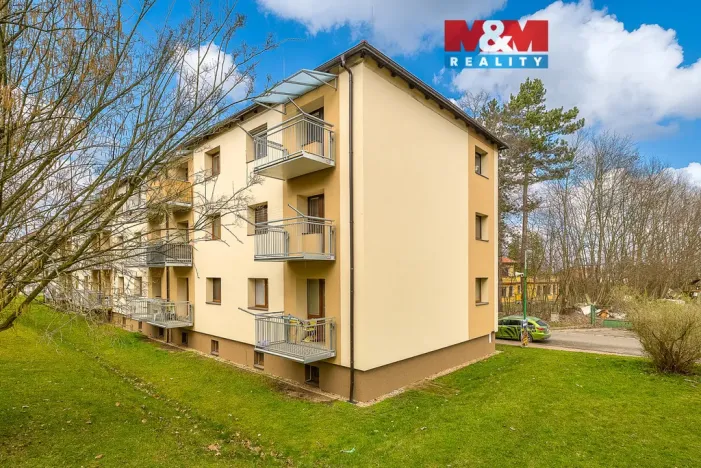 Prodej bytu 2+1, Chvaletice, 50 m2