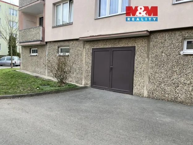 Pronájem garáže, Praha - Zličín, Nedašovská, 22 m2