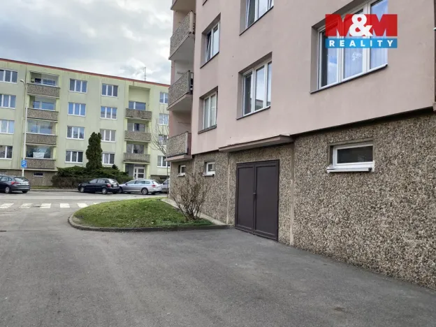 Pronájem garáže, Praha - Zličín, Nedašovská, 22 m2