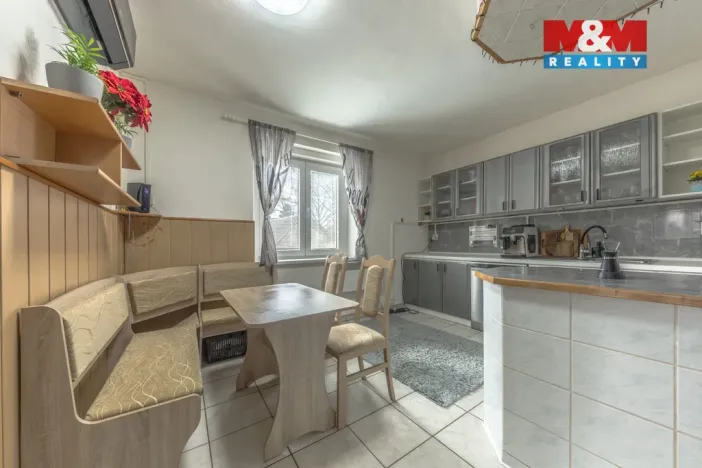 Prodej rodinného domu, Krásná Lípa, Komenského, 190 m2