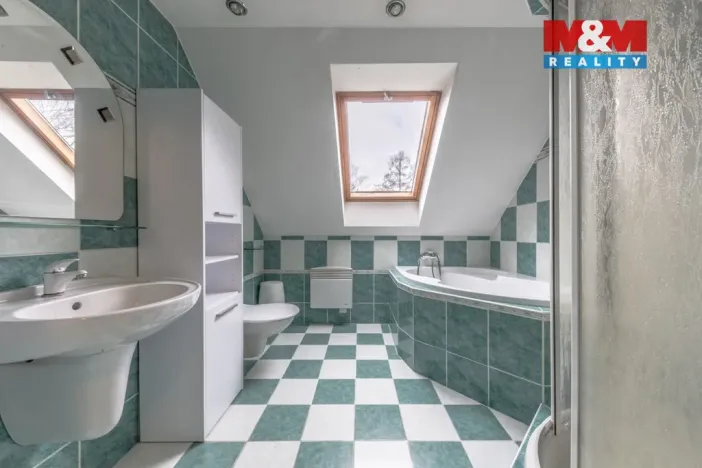 Prodej rodinného domu, Krásná Lípa, Komenského, 190 m2